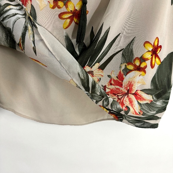 Olivaceous Women’s Size Small Beige Green Tropical Print Off Shoulder Mini Dress - Picture 5 of 8